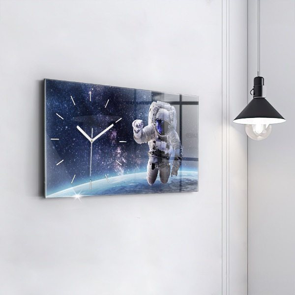 Horizontale Uhr Astronaut