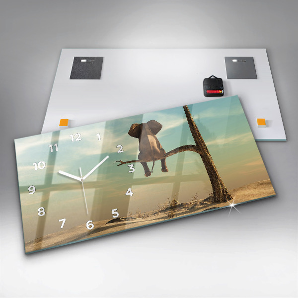 Horizontale Uhr Elefant in einem Baum