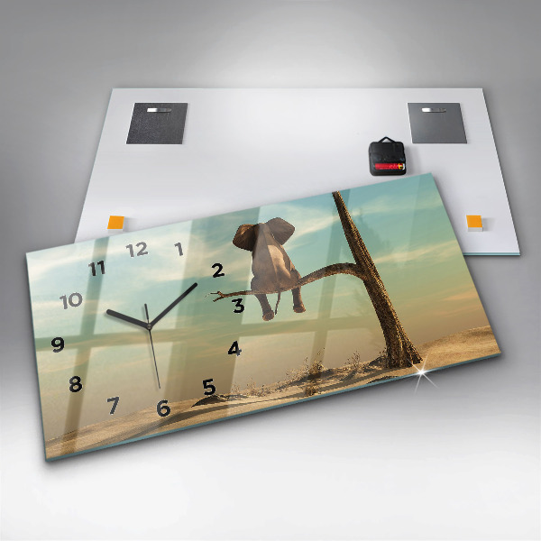 Horizontale Uhr Elefant in einem Baum