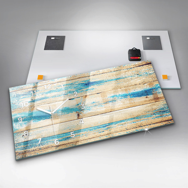 Horizontale Uhr Zerkratztes Holz