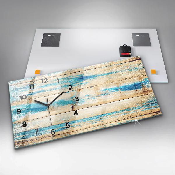 Horizontale Uhr Zerkratztes Holz