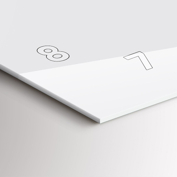 Horizontale Uhr Farbe dunkelweiß