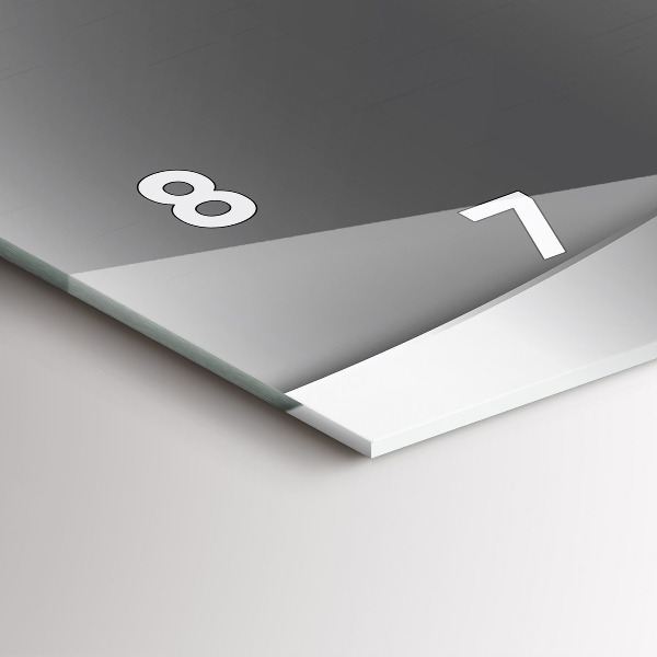 Horizontale Uhr Silberne Linien