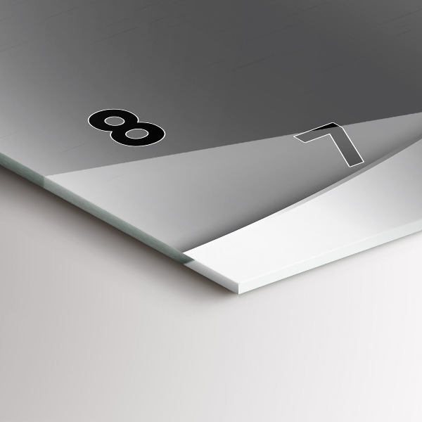 Horizontale Uhr Silberne Linien