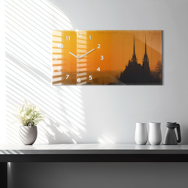 Horizontale Uhr Blick auf die Brünner Kathedrale