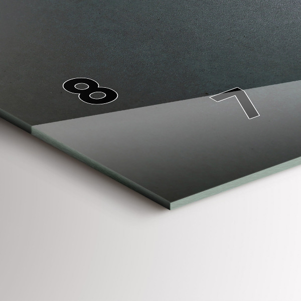 Horizontale Uhr Wanderer in der Dunkelheit