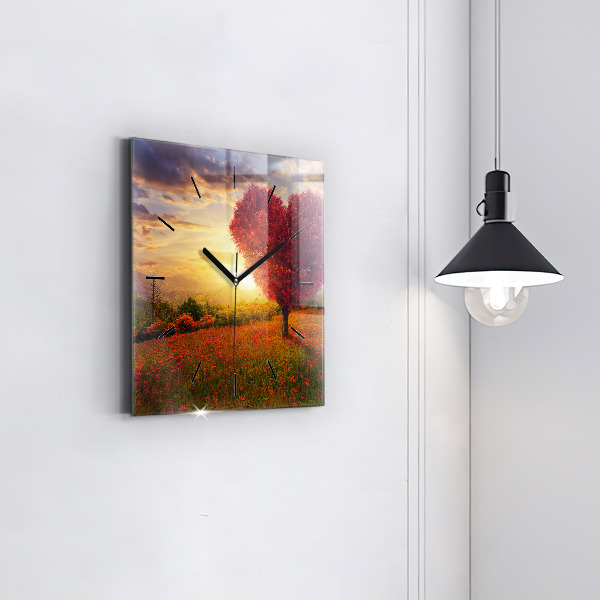 Wanduhr quadratisch mit motiv Liebesherz Baum