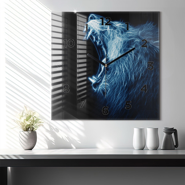 Wanduhr modern quadratisch Körpersprache eines wilden Löwen