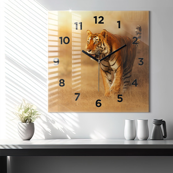 Wanduhr quadratisch mit motiv Tiger jagen