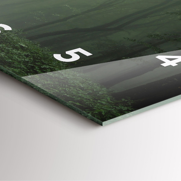 Wanduhr modern quadratisch Nebliger Wald am Morgen