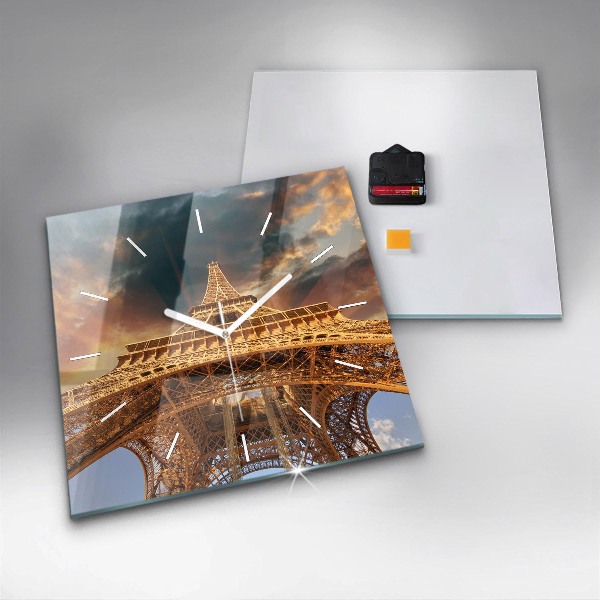 Wanduhr quadratisch Eiffelturm im Sonnenschein