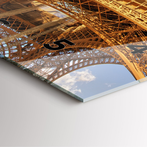 Wanduhr quadratisch Eiffelturm im Sonnenschein