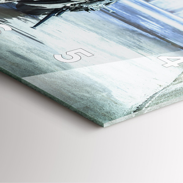 Wanduhr modern quadratisch Motorrad in einer Gasse