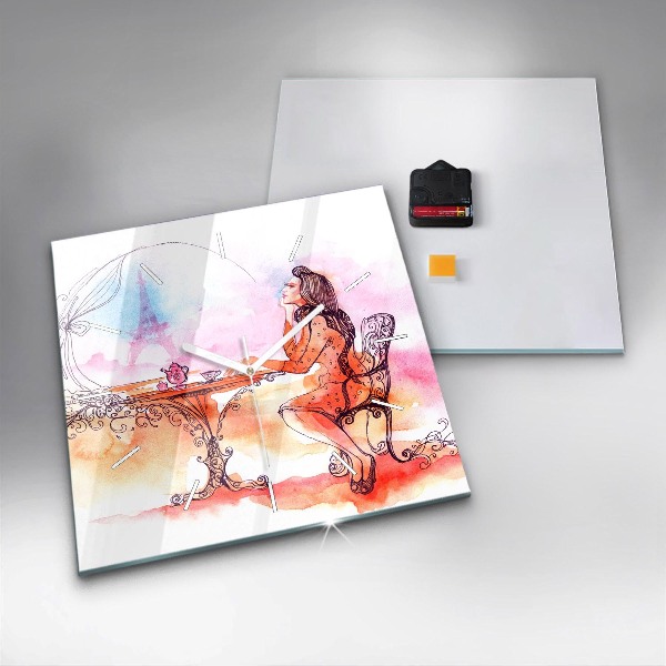 Wanduhr modern quadratisch Frau trinkt Tee