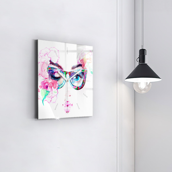 Wanduhr quadratisch Gesicht einer Frau mit Brille