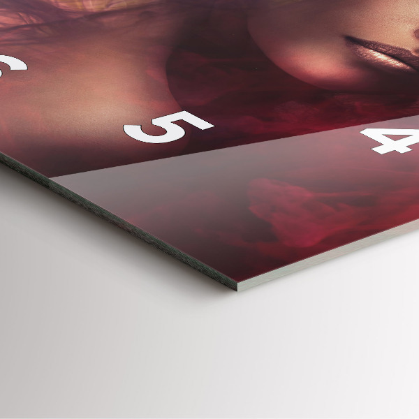 Wanduhr quadratisch Porträt einer Frau