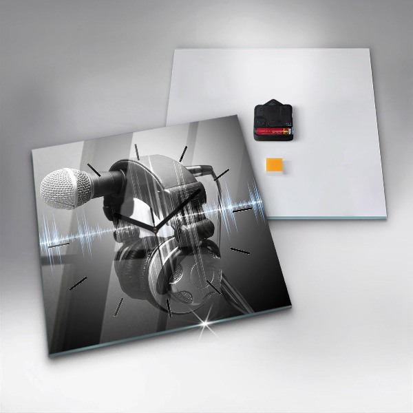 Wanduhr modern quadratisch Mikrofon und Kopfhörer
