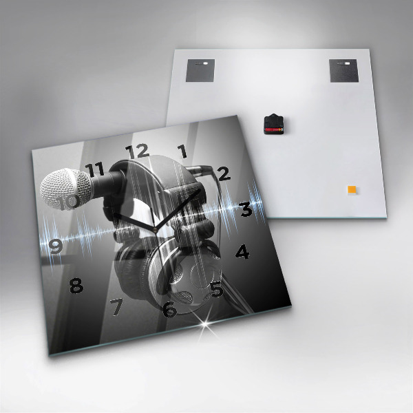 Wanduhr modern quadratisch Mikrofon und Kopfhörer