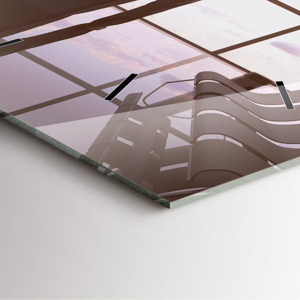 Wanduhr quadratisch Mann auf dem Flughafen