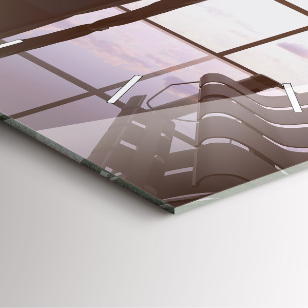 Wanduhr quadratisch Mann auf dem Flughafen