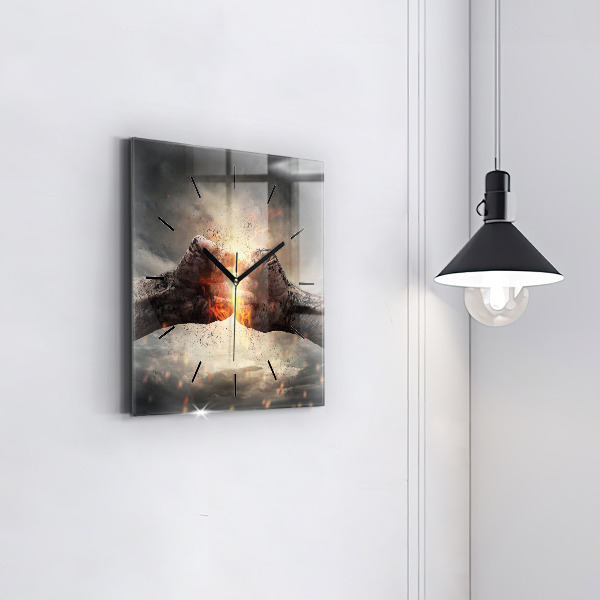 Wanduhr quadratisch mit motiv Fäuste Macht