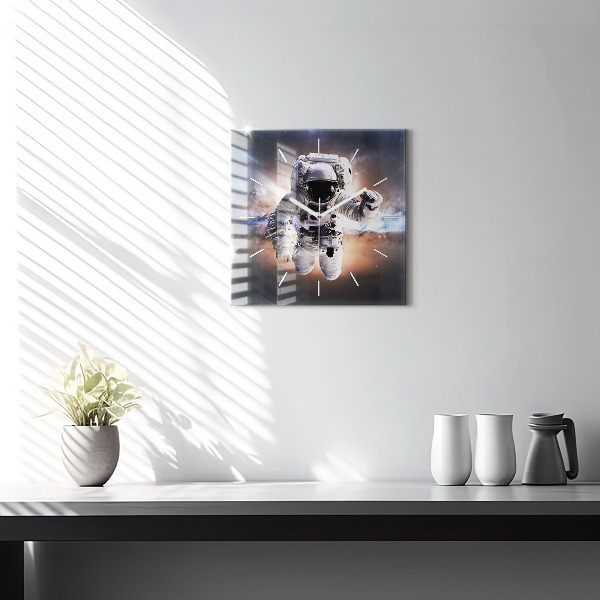 Wanduhr quadratisch mit motiv Astronaut im Weltraum