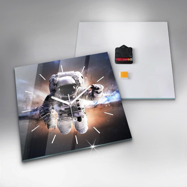 Wanduhr quadratisch mit motiv Astronaut im Weltraum