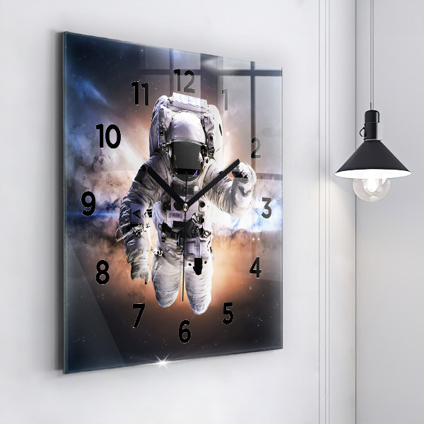 Wanduhr quadratisch mit motiv Astronaut im Weltraum
