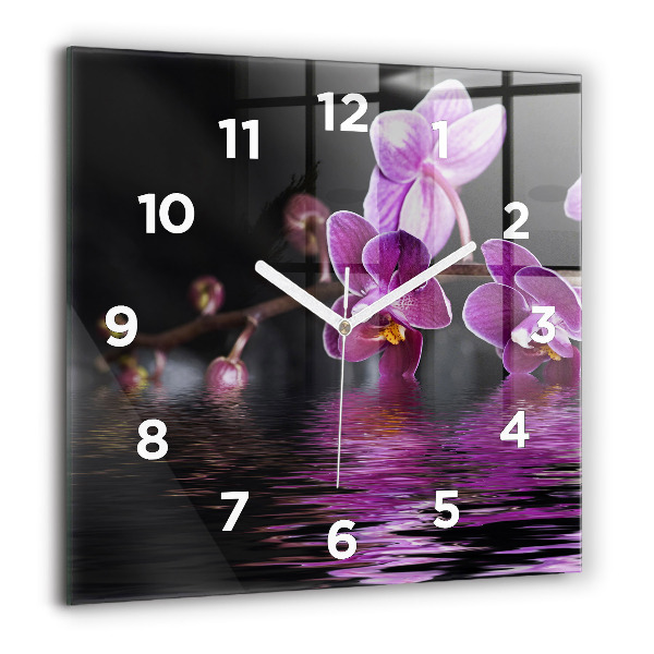 Wanduhr modern quadratisch Orchideenblüte auf dem Wasser