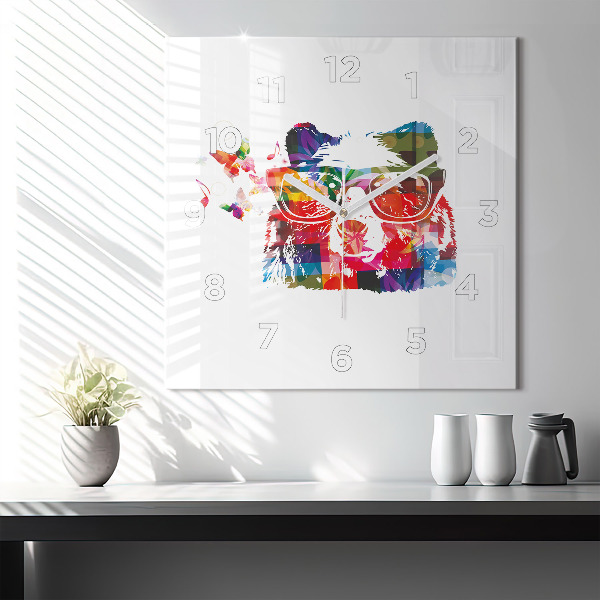 Wanduhr modern quadratisch Bärenkopf