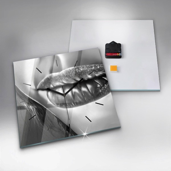 Wanduhr quadratisch mit motiv Mund einer Frau