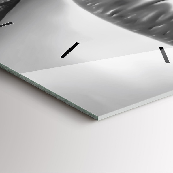 Wanduhr quadratisch mit motiv Mund einer Frau