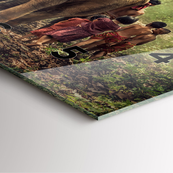 Wanduhr quadratisch Kinder führen einen Elefanten