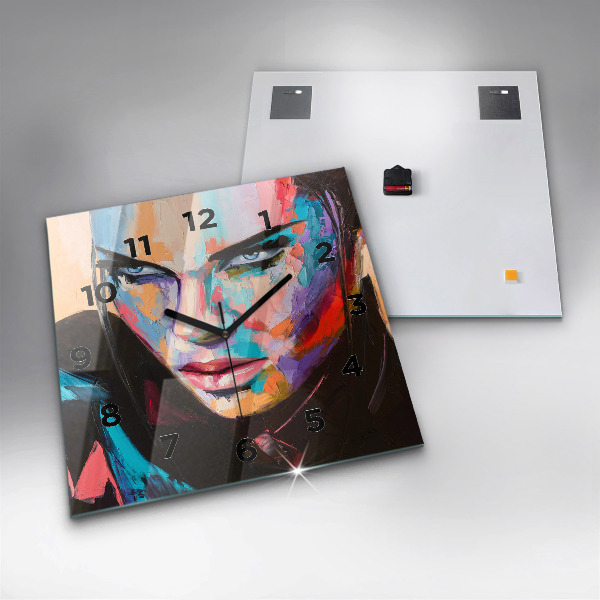Wanduhr modern quadratisch Porträt einer Frau