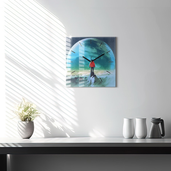 Wanduhr modern quadratisch Mann auf dem Mond