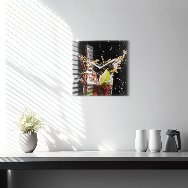 Wanduhr quadratisch Getränk auf dem Eis