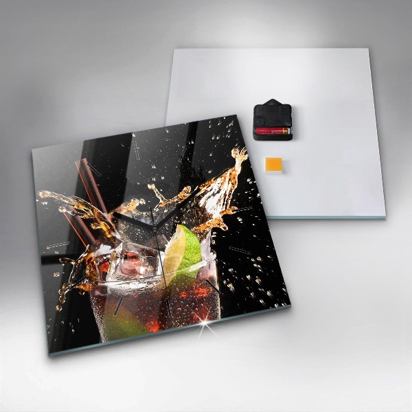 Wanduhr quadratisch Getränk auf dem Eis