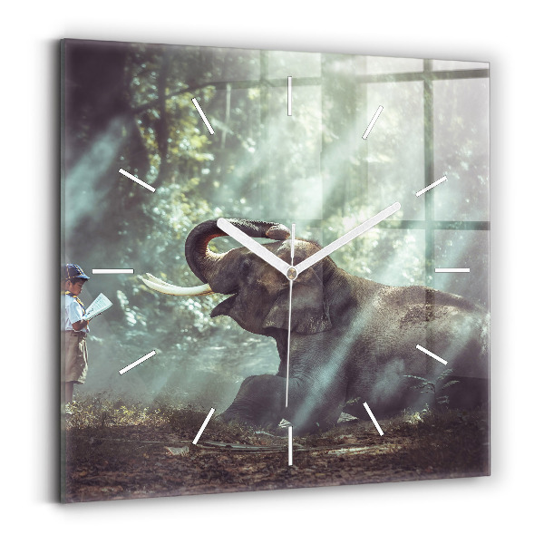 Wanduhr modern quadratisch Junge liest ein Buch