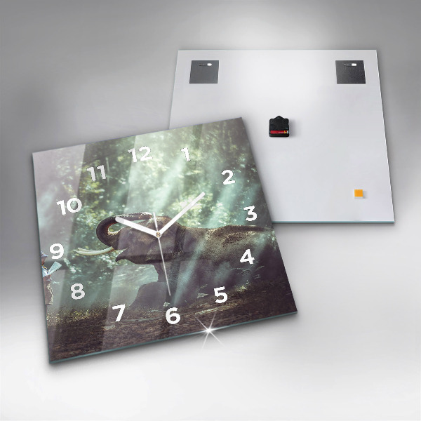 Wanduhr modern quadratisch Junge liest ein Buch