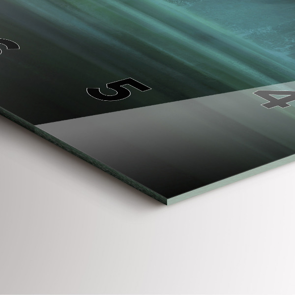 Wanduhr quadratisch mit motiv Mensch und Ungeheuer im Sumpf