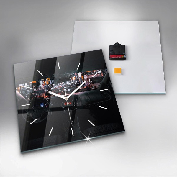 Wanduhr modern quadratisch Auto in Tokio