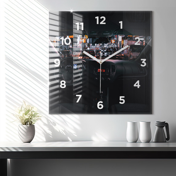 Wanduhr modern quadratisch Auto in Tokio