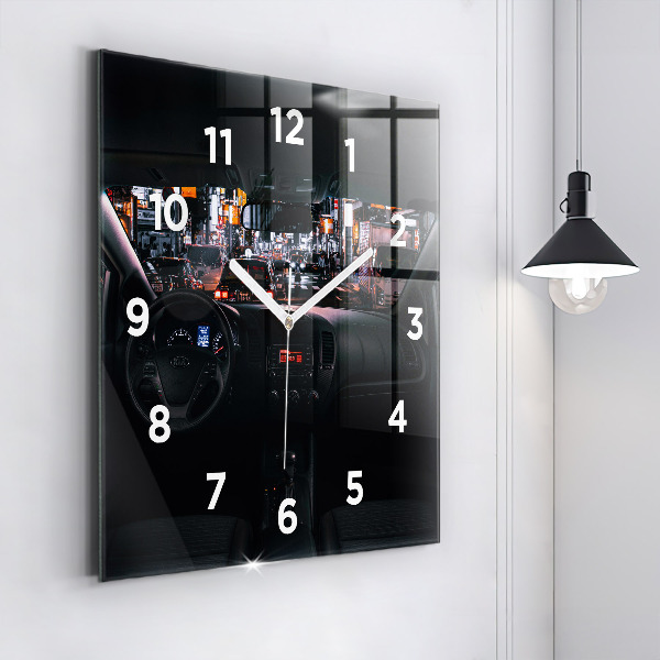 Wanduhr modern quadratisch Auto in Tokio
