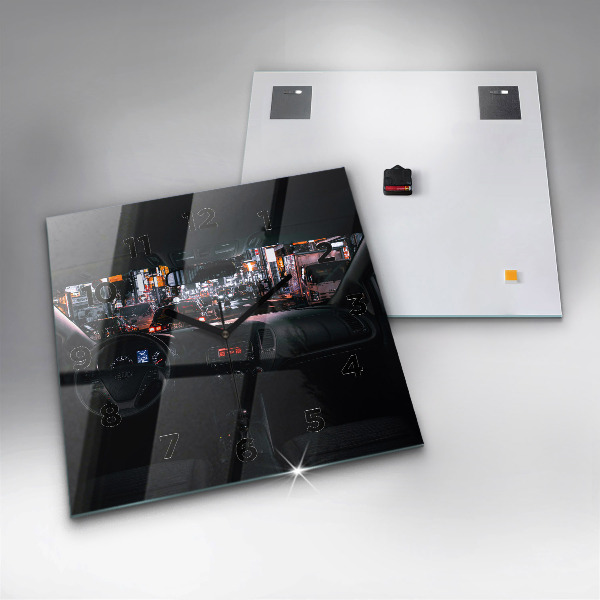 Wanduhr modern quadratisch Auto in Tokio