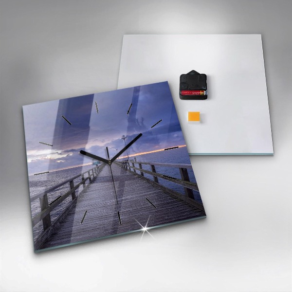 Wanduhr modern quadratisch Pier an der Ostsee