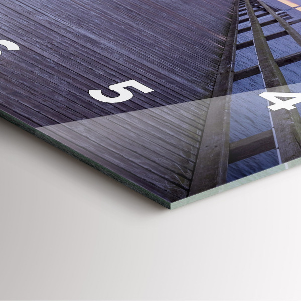 Wanduhr modern quadratisch Pier an der Ostsee