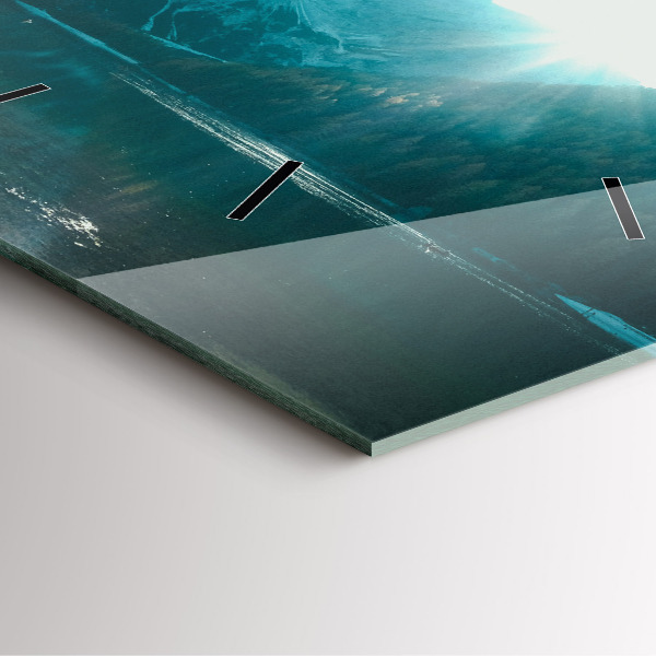 Wanduhr quadratisch Berg und Fluss in Polen