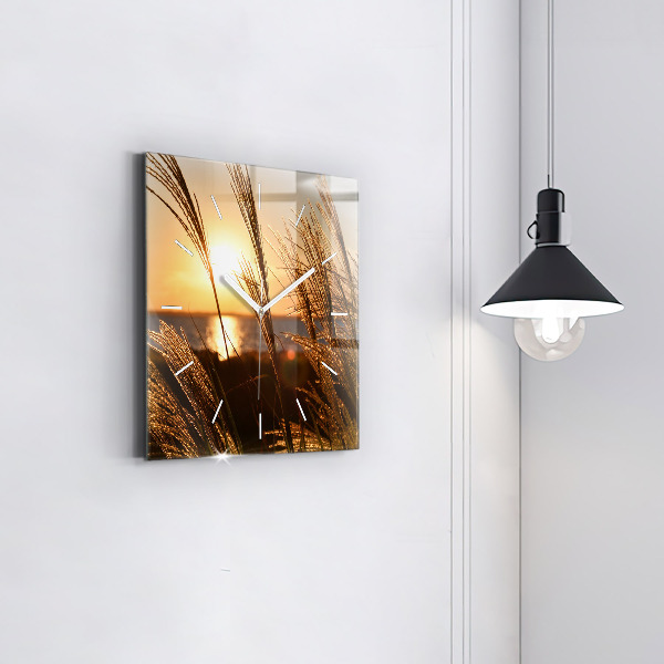 Wanduhr modern quadratisch Weizen zur Goldenen Stunde