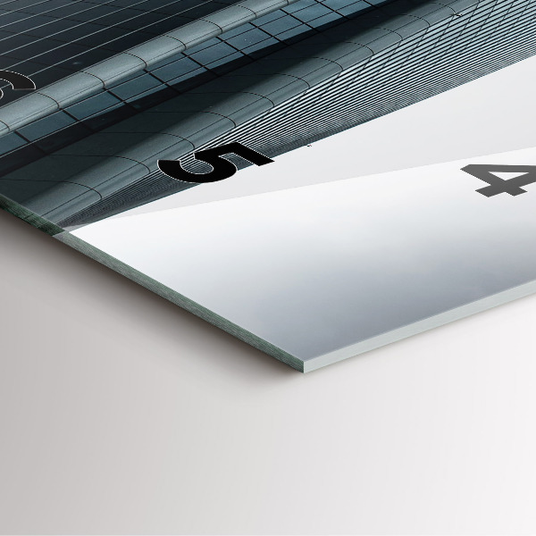 Wanduhr modern quadratisch Mailänder Wolkenkratzer