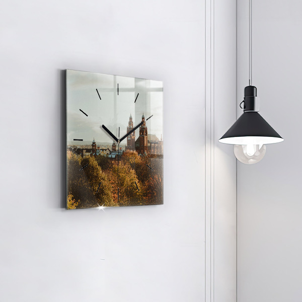 Wanduhr modern quadratisch Kunstgalerie in Glasgow